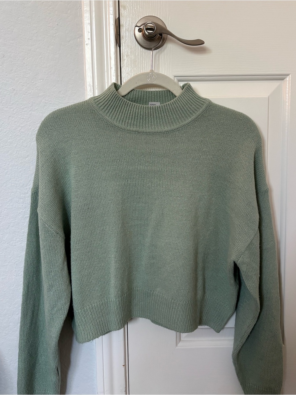 H&M Green Cropped Mockneck Sweater - S
